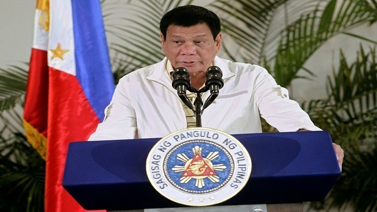 رئيس الفلبين يشيد بالصين ويقطع علاقته بأميركا