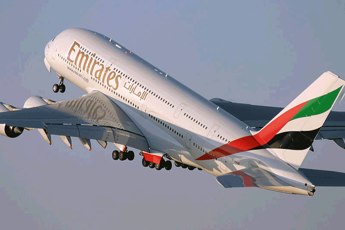 “طيران الإمارات” تدشن خط دبي أثينا نيوآرك برغم احتجاجات أميركية