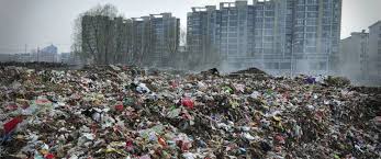 بكين تكافح لإقناع السكان بالحرب على النفايات