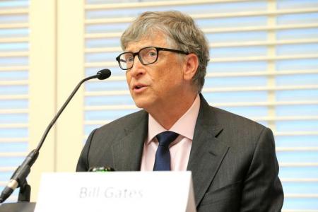 بيل غيتس يدعم جهود مكافحة الأمراض الاستوائية