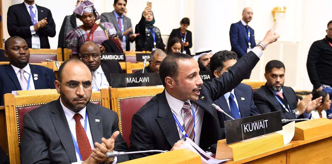 رئيس البرلمان الكويتي للوفد الإسرائيلي: احمل حقائبك واخرج من القاعة