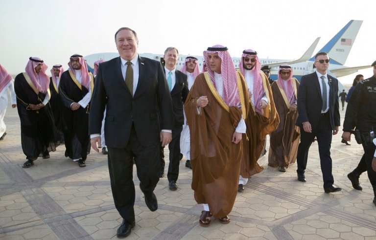 بومبيو للسعودية: توقفوا عن حصار قطر واليمن.. لقد طفح الكيل