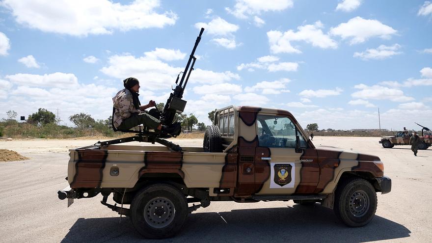 قوات حفتر تنفذ ضربة جوية على طرابلس