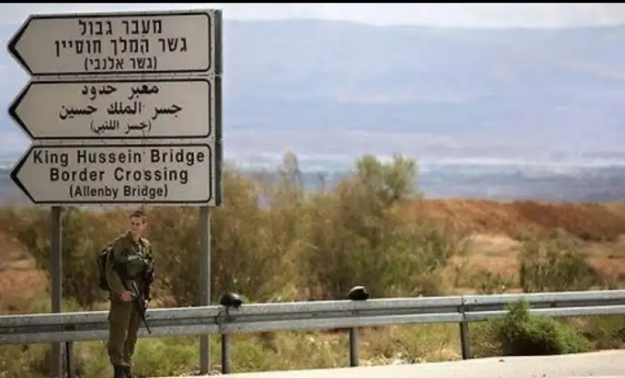 مهاجمة جندي إسرائيلي في جسر الملك حسين