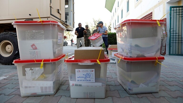 إغلاق مكاتب الاقتراع في الانتخابات التشريعية في تونس