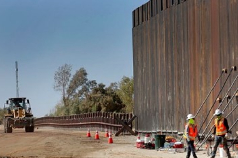 واشنطن بوست: ترامب يوكل كوشنير بمهمة بناء الجدار الحدودي مع المكسيك