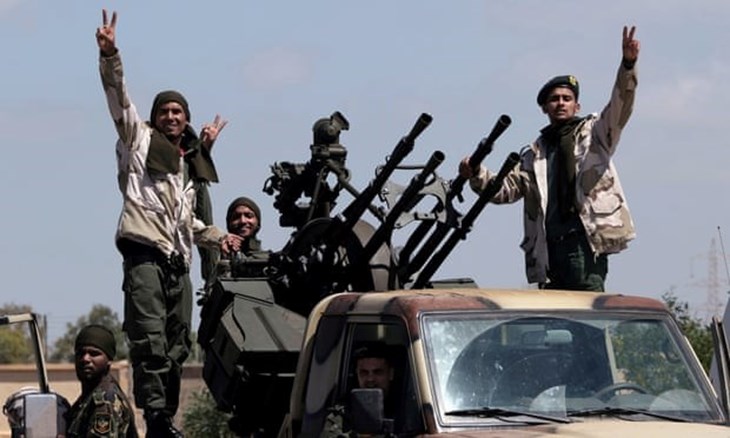 الغارديان: تدفق المرتزقة السودانيين إلى ليبيا يثير مخاوف من حرب طويلة