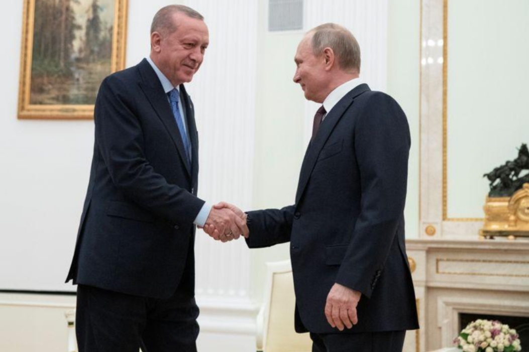 تركيا وروسيا تتفقان على تسيير دوريات مشتركة في إدلب بسوريا