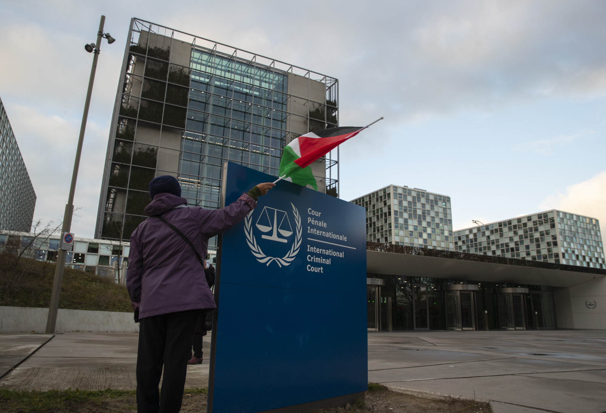 رئيس ميرتس: إسرائيل جلبت على نفسها قرار المحكمة الجنائية الدولية