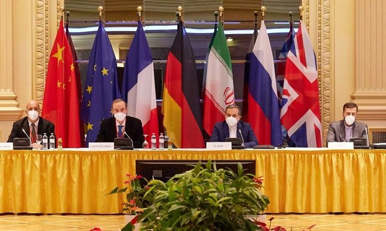“ذا ناشونال انترست”: إيران لن تتغير حتى بعد العودة للاتفاق النووي