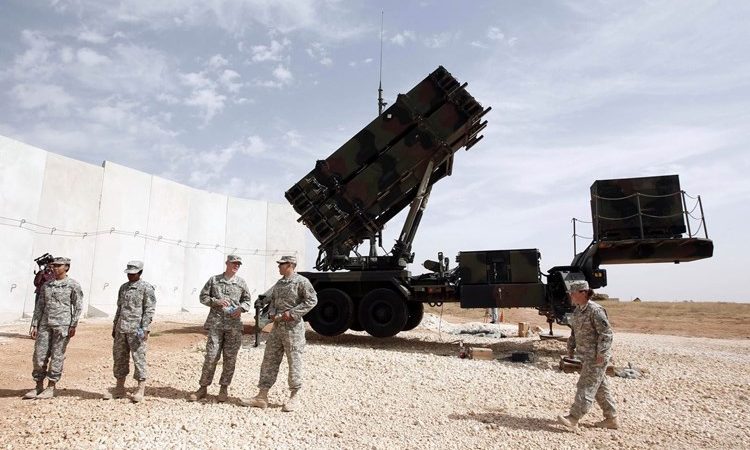 “وول ستريت جورنال”: الولايات المتحدة تقلّص وجودها العسكري في الشرق الأوسط