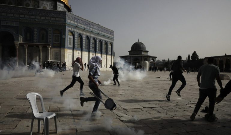 “يسرائيل هَيوم”: لا تكرروا الأخطاء التي ارتكبناها في حرم المسجد الأقصى