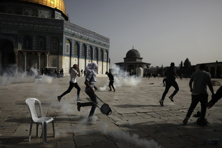 “يسرائيل هَيوم”: لا تكرروا الأخطاء التي ارتكبناها في حرم المسجد الأقصى