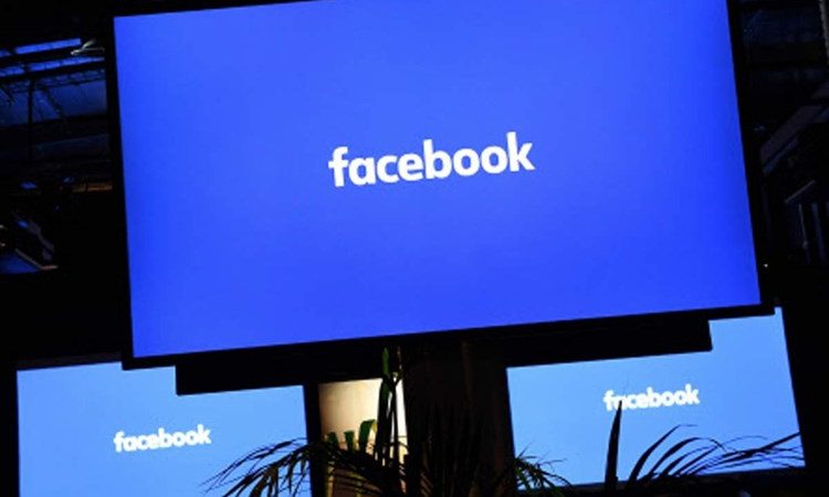 “نيويورك تايمز”: معركة داخلية في “فيسبوك” بشأن حروب البيانات