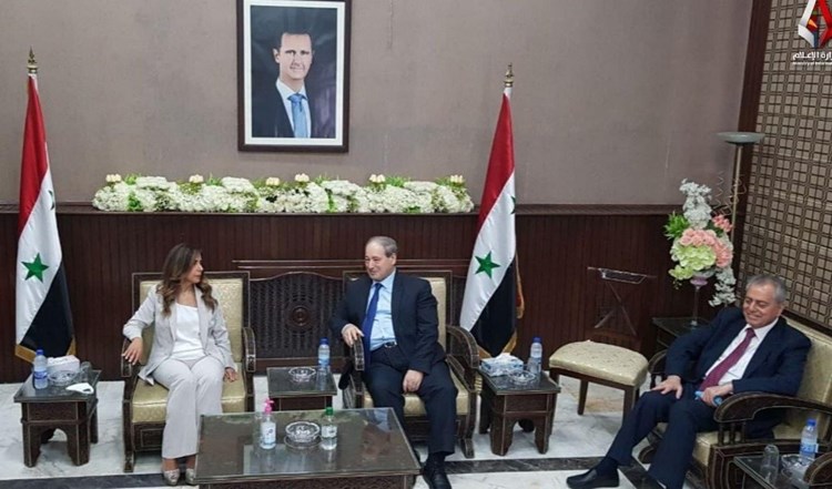 “التايمز”: الأسد وبايدن “يتحدان” لمساعدة لبنان
