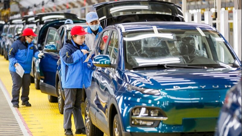 الخارجية الصينية: الحمائية الأمريكية والأوروبية على صناعة السيارات الصينية ستضر بتنميتهما على المدى الطويل