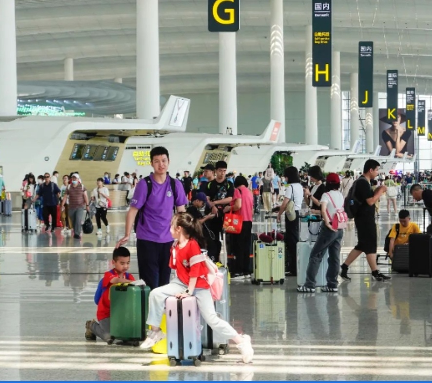منطقة خليج قوانغدونغ وهونغ كونغ وماكاو الكبرى تنشئ مجموعة من المطارات ذات المستوى العالمي